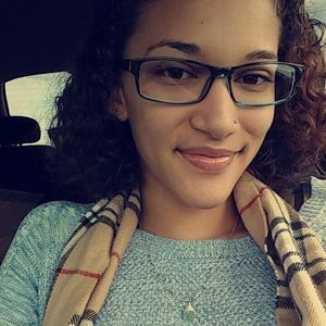 Meet your Posher, Joy